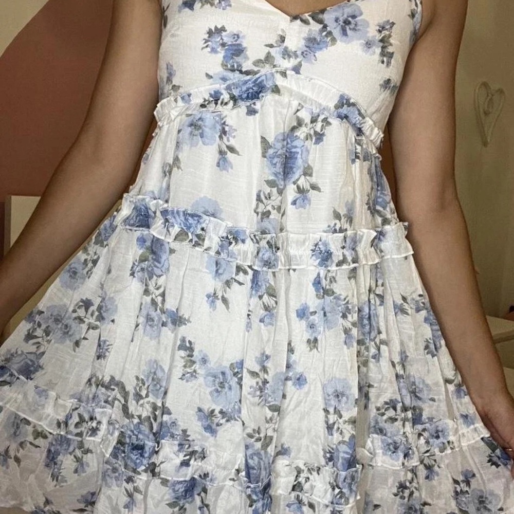 Miami White and Blue Floral Midi Dress - Picture 5 of 12